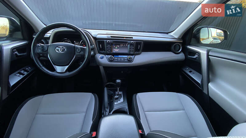 Внедорожник / Кроссовер Toyota RAV4 2017 в Луцке фото 63 Внедорожник / Кроссовер Toyota RAV4 2017 в Луцке