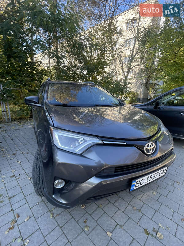 Позашляховик / Кросовер Toyota RAV4 2016 в Львові фото 4 Позашляховик / Кросовер Toyota RAV4 2016 в Львові