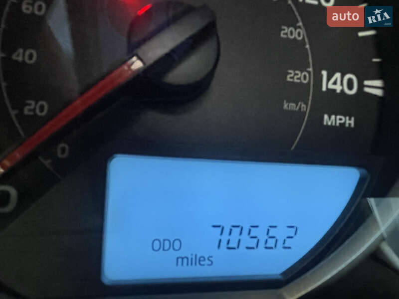 Позашляховик / Кросовер Toyota RAV4 2016 в Львові фото 32 Позашляховик / Кросовер Toyota RAV4 2016 в Львові