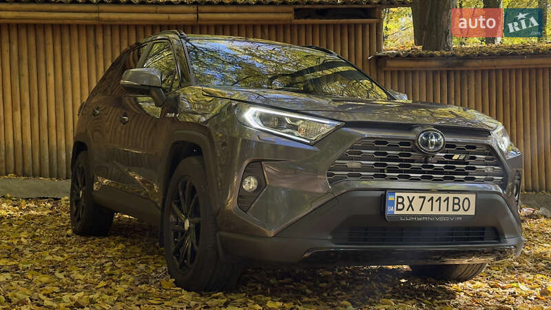 Внедорожник / Кроссовер Toyota RAV4 2019 в Хмельницком фото 5 Внедорожник / Кроссовер Toyota RAV4 2019 в Хмельницком
