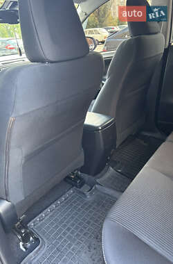 Внедорожник / Кроссовер Toyota RAV4 2013 в 