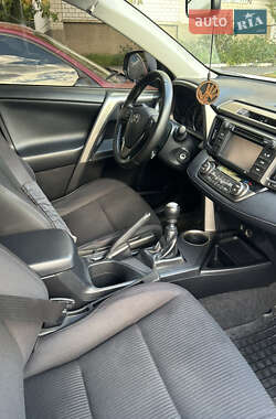 Внедорожник / Кроссовер Toyota RAV4 2013 в 
