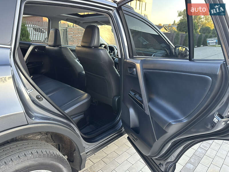 Внедорожник / Кроссовер Toyota RAV4 2016 в Умани фото 49 Внедорожник / Кроссовер Toyota RAV4 2016 в Умани