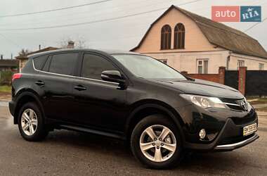 Позашляховик / Кросовер Toyota RAV4 2013 в 