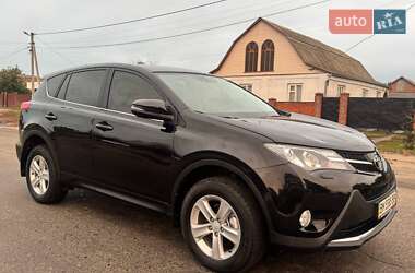 Позашляховик / Кросовер Toyota RAV4 2013 в 