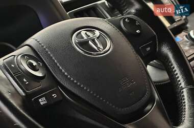 Позашляховик / Кросовер Toyota RAV4 2013 в 