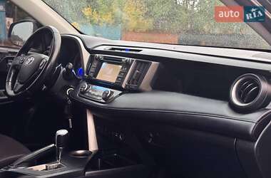 Позашляховик / Кросовер Toyota RAV4 2013 в 
