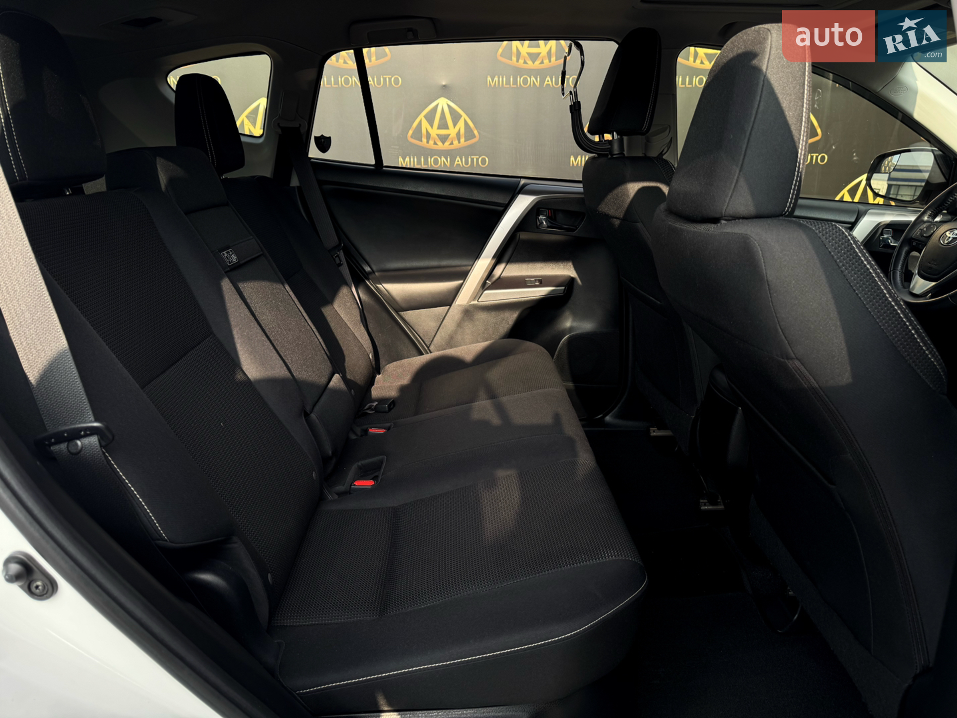 2016 Toyota RAV 4 - мініатюра 15