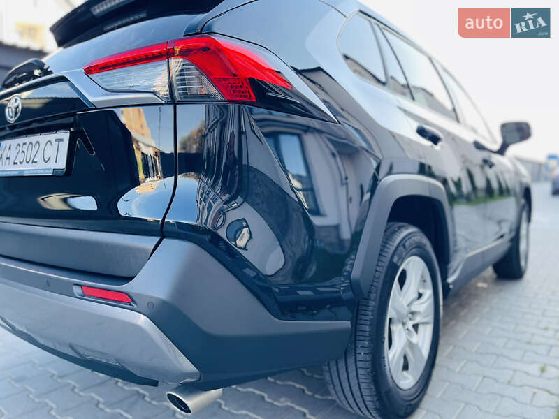 Внедорожник / Кроссовер Toyota RAV4 2021 в Черновцах фото 12 Внедорожник / Кроссовер Toyota RAV4 2021 в Черновцах