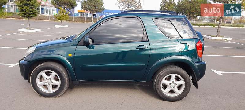 Внедорожник / Кроссовер Toyota RAV4 2002 в Одессе