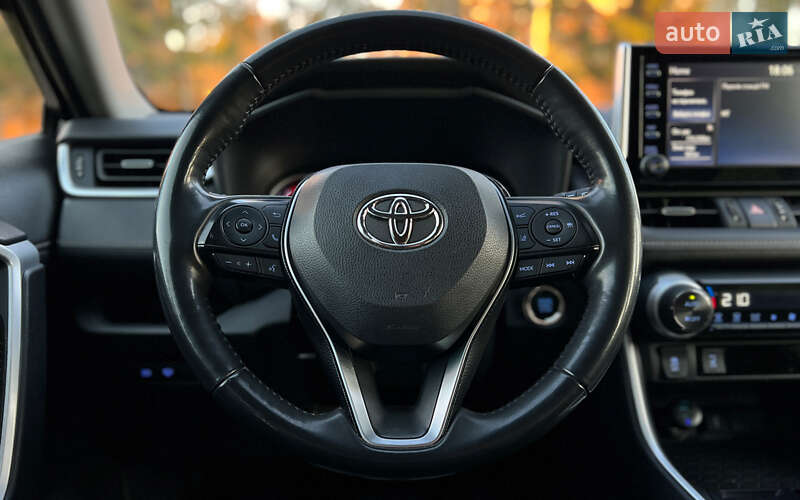 Позашляховик / Кросовер Toyota RAV4 2020 в Львові фото 10 Позашляховик / Кросовер Toyota RAV4 2020 в Львові