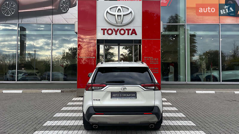 Позашляховик / Кросовер Toyota RAV4 2022 в Запоріжжі