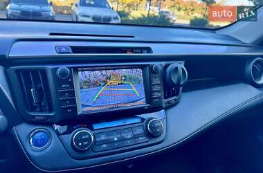 Позашляховик / Кросовер Toyota RAV4 2017 в  фото 29 Позашляховик / Кросовер Toyota RAV4 2017 в