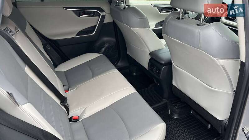 Внедорожник / Кроссовер Toyota RAV4 2021 в Хмельницком фото 7 Внедорожник / Кроссовер Toyota RAV4 2021 в Хмельницком