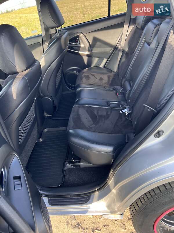 Позашляховик / Кросовер Toyota RAV4 2012 в Рівному фото 21 Позашляховик / Кросовер Toyota RAV4 2012 в Рівному