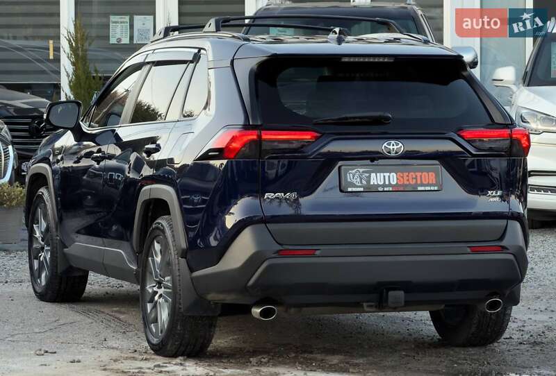 Внедорожник / Кроссовер Toyota RAV4 2019 в Харькове