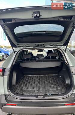 Внедорожник / Кроссовер Toyota RAV4 2021 в 