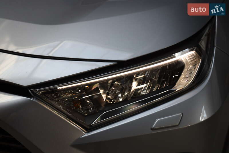Внедорожник / Кроссовер Toyota RAV4 2023 в Луцке фото 5 Внедорожник / Кроссовер Toyota RAV4 2023 в Луцке