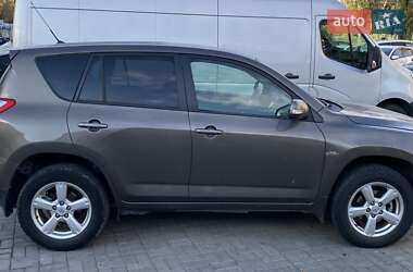 Позашляховик / Кросовер Toyota RAV4 2010 в Дніпрі