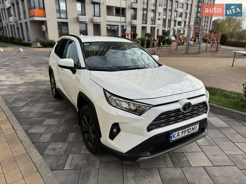 Внедорожник / Кроссовер Toyota RAV4 2023 в Киеве фото 8 Внедорожник / Кроссовер Toyota RAV4 2023 в Киеве