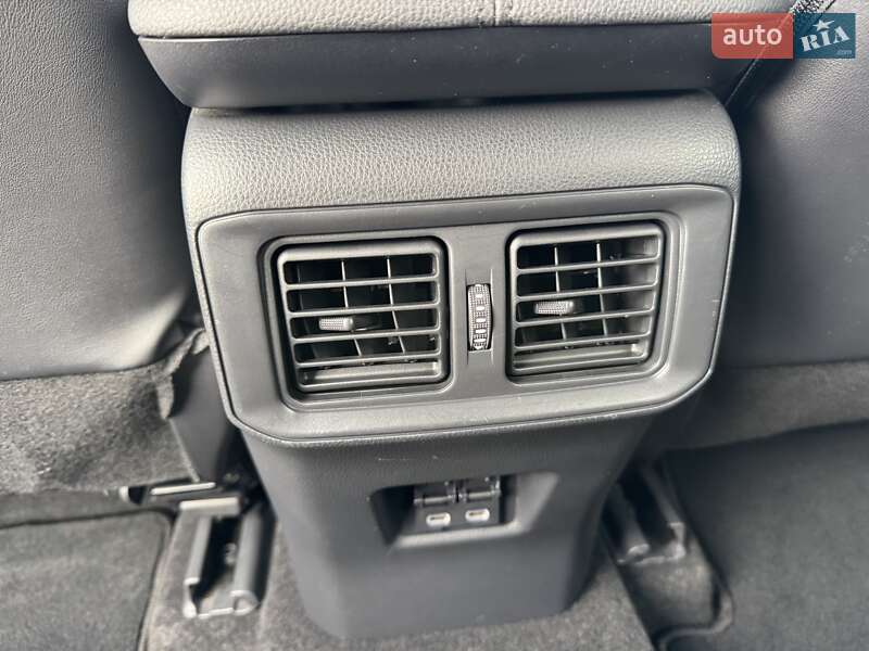 Внедорожник / Кроссовер Toyota RAV4 2023 в Киеве фото 48 Внедорожник / Кроссовер Toyota RAV4 2023 в Киеве