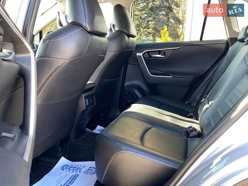 Внедорожник / Кроссовер Toyota RAV4 2020 в Львове фото 13 Внедорожник / Кроссовер Toyota RAV4 2020 в Львове