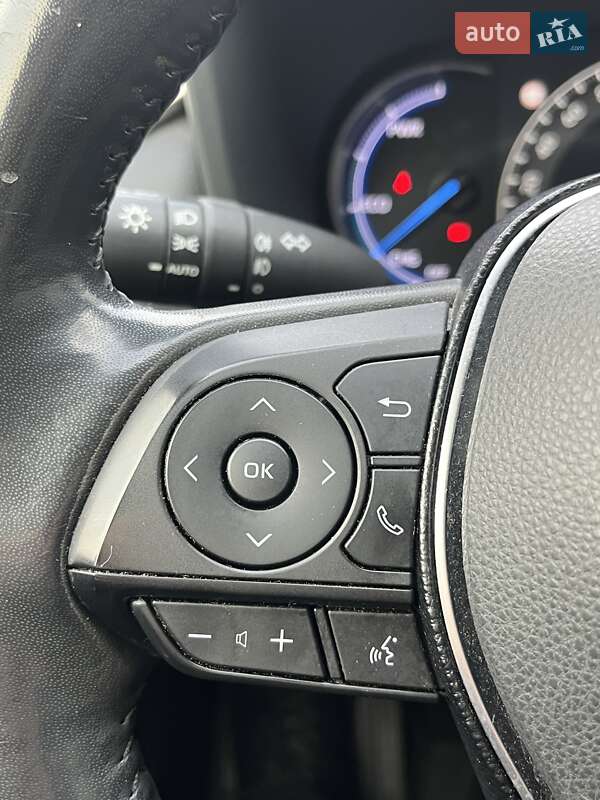 Позашляховик / Кросовер Toyota RAV4 2019 в Києві фото 25 Позашляховик / Кросовер Toyota RAV4 2019 в Києві