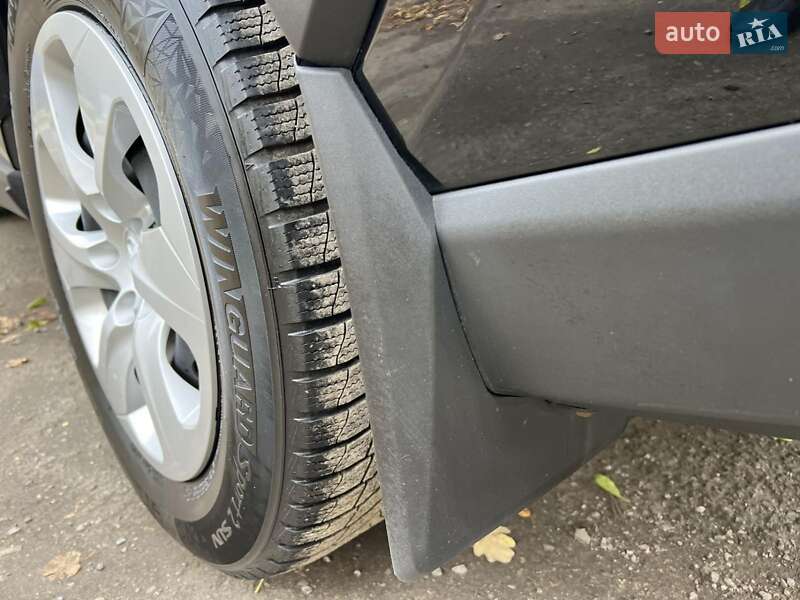 Внедорожник / Кроссовер Toyota RAV4 2019 в Тернополе фото 16 Внедорожник / Кроссовер Toyota RAV4 2019 в Тернополе