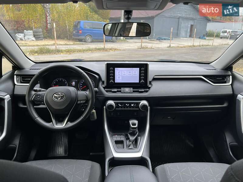 Внедорожник / Кроссовер Toyota RAV4 2019 в Тернополе фото 31 Внедорожник / Кроссовер Toyota RAV4 2019 в Тернополе