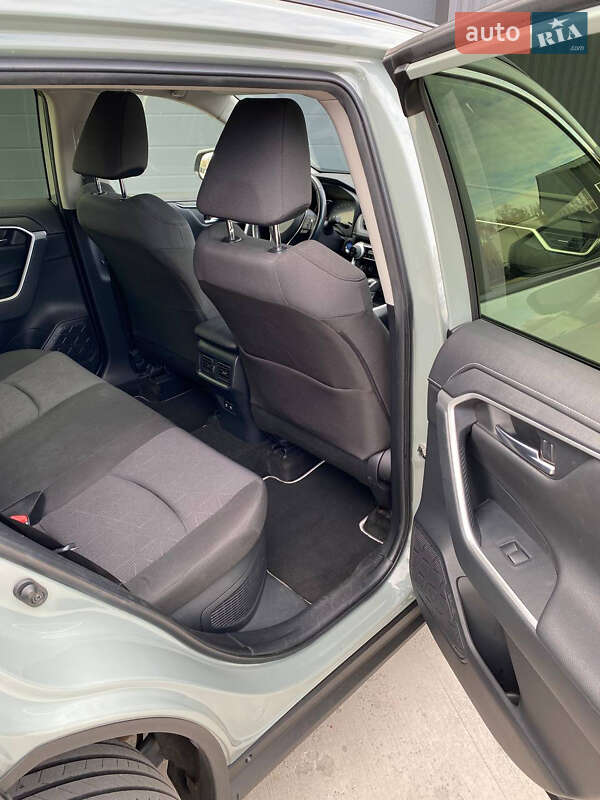 Внедорожник / Кроссовер Toyota RAV4 2018 в Броварах