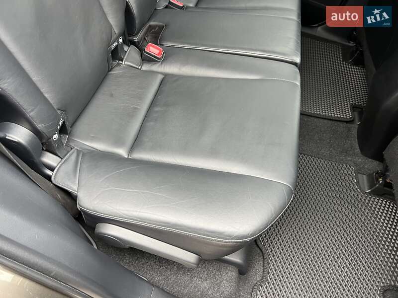 Позашляховик / Кросовер Toyota RAV4 2013 в Києві фото 43 Позашляховик / Кросовер Toyota RAV4 2013 в Києві