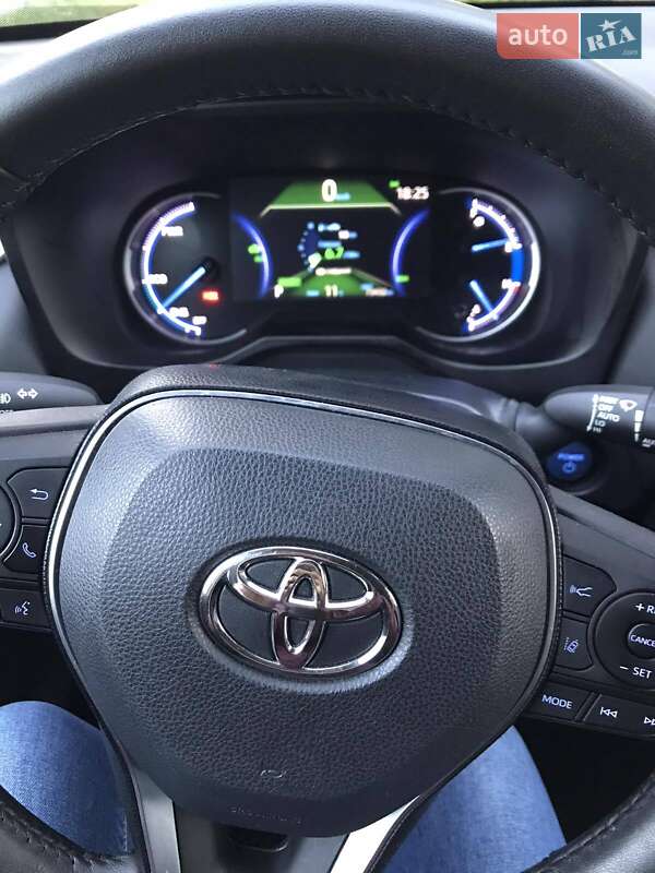 Позашляховик / Кросовер Toyota RAV4 2019 в Шептицькому фото 15 Позашляховик / Кросовер Toyota RAV4 2019 в Шептицькому