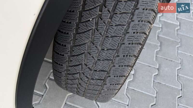 Позашляховик / Кросовер Toyota RAV4 2013 в Тернополі