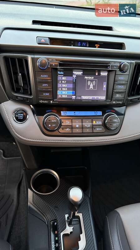 Позашляховик / Кросовер Toyota RAV4 2013 в Тернополі