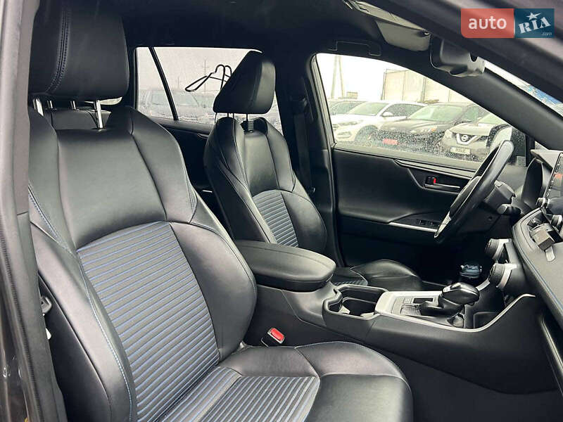 Внедорожник / Кроссовер Toyota RAV4 2019 в Львове фото 40 Внедорожник / Кроссовер Toyota RAV4 2019 в Львове