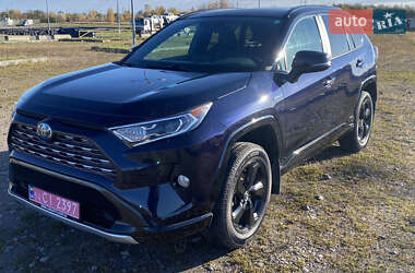 Внедорожник / Кроссовер Toyota RAV4 2020 в Львове Внедорожник / Кроссовер Toyota RAV4 2020 в Львове