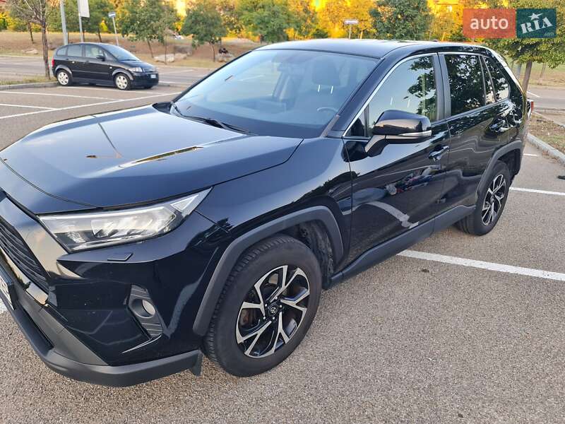 Внедорожник / Кроссовер Toyota RAV4 2019 в Львове фото 2 Внедорожник / Кроссовер Toyota RAV4 2019 в Львове