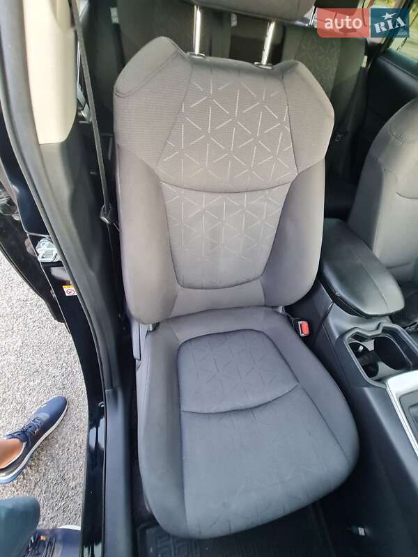 Внедорожник / Кроссовер Toyota RAV4 2019 в Львове фото 37 Внедорожник / Кроссовер Toyota RAV4 2019 в Львове