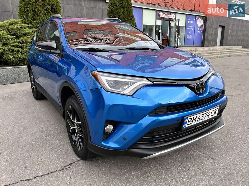 Позашляховик / Кросовер Toyota RAV4 2017 в Харкові