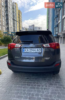 Позашляховик / Кросовер Toyota RAV4 2014 в  фото 11 Позашляховик / Кросовер Toyota RAV4 2014 в