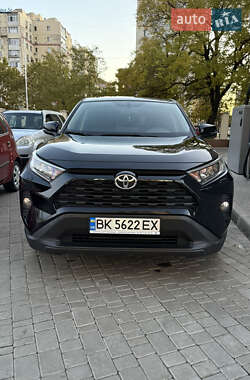 Внедорожник / Кроссовер Toyota RAV4 2020 в Одессе