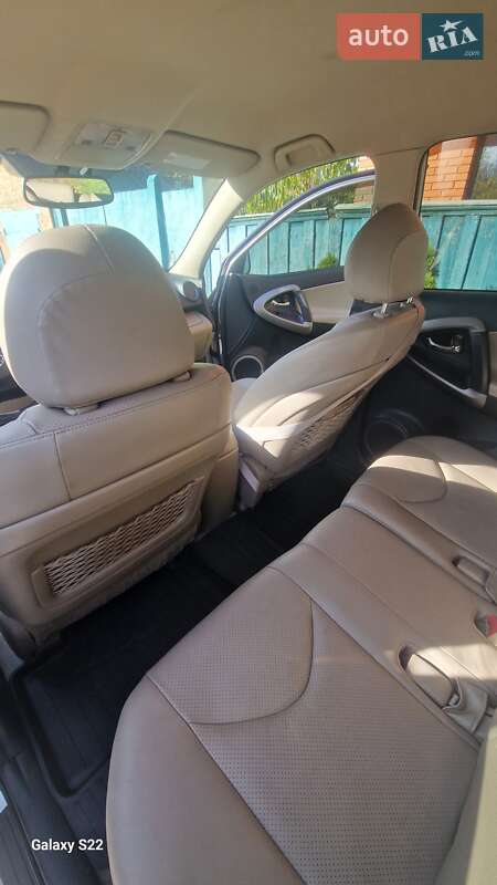 Внедорожник / Кроссовер Toyota RAV4 2008 в Лебедине