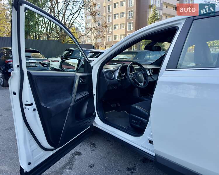 Внедорожник / Кроссовер Toyota RAV4 2016 в Киеве фото 15 Внедорожник / Кроссовер Toyota RAV4 2016 в Киеве