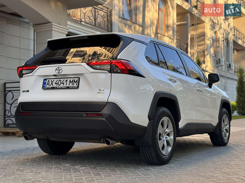 Внедорожник / Кроссовер Toyota RAV4 2022 в Одессе фото 14 Внедорожник / Кроссовер Toyota RAV4 2022 в Одессе