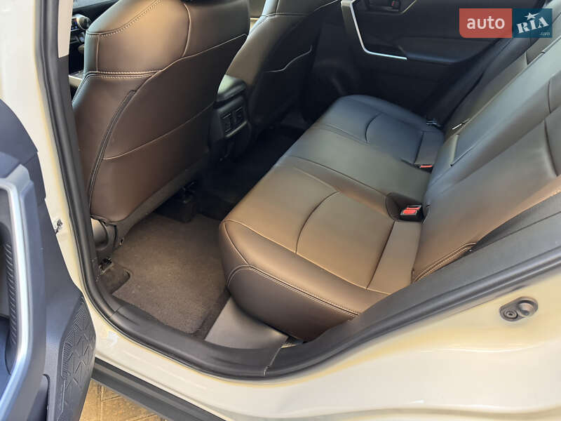 Внедорожник / Кроссовер Toyota RAV4 2022 в Одессе фото 45 Внедорожник / Кроссовер Toyota RAV4 2022 в Одессе