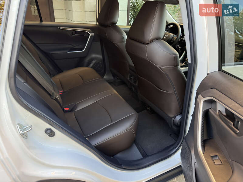 Внедорожник / Кроссовер Toyota RAV4 2022 в Одессе фото 55 Внедорожник / Кроссовер Toyota RAV4 2022 в Одессе