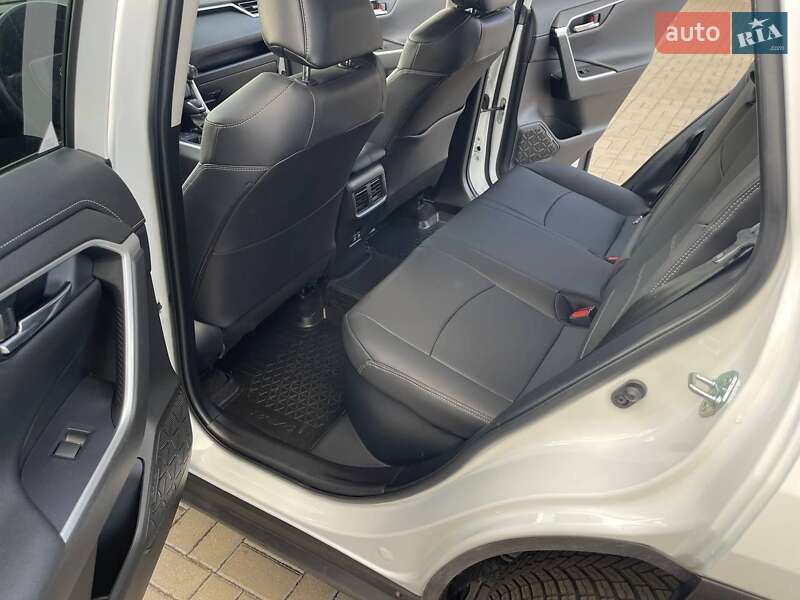 Внедорожник / Кроссовер Toyota RAV4 2020 в Житомире фото 18 Внедорожник / Кроссовер Toyota RAV4 2020 в Житомире