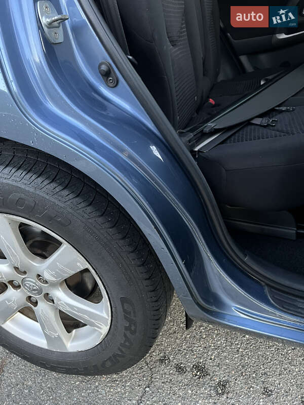 Внедорожник / Кроссовер Toyota RAV4 2008 в Киеве