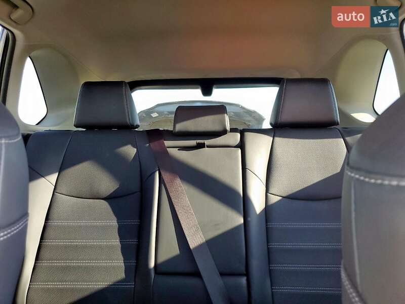Позашляховик / Кросовер Toyota RAV4 2019 в Харкові фото 10 Позашляховик / Кросовер Toyota RAV4 2019 в Харкові