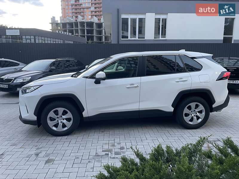 Внедорожник / Кроссовер Toyota RAV4 2020 в Ирпене фото 5 Внедорожник / Кроссовер Toyota RAV4 2020 в Ирпене